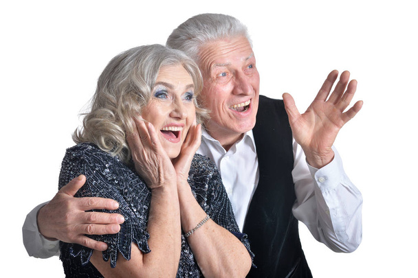 Retrato de feliz casal idoso surpreso isolado no fundo branco
 - Foto, Imagem
