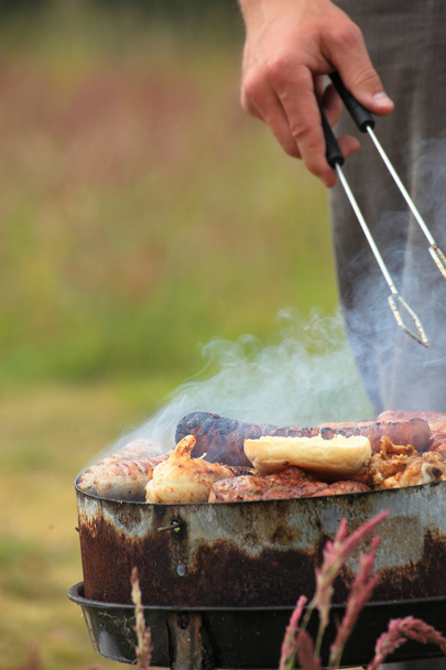ognisko ognisku ogień płomienie grillowania stek na bbq - Zdjęcie, obraz