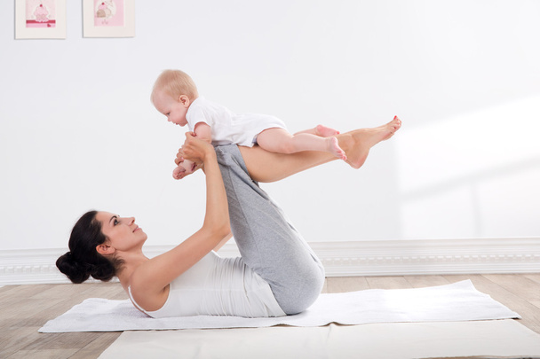 Mother and baby gymnastics - Zdjęcie, obraz