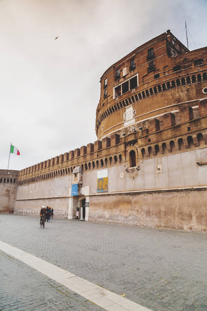 Castel Sant'Angelo, medieval castle along the Tiber River in Rom - Fotó, kép