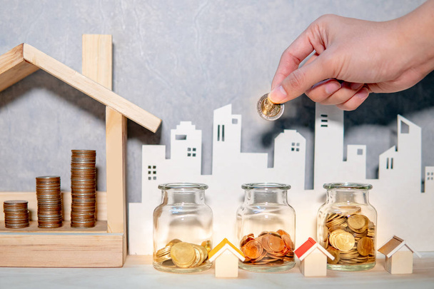 Geld für Immobilieninvestitionskonzept sparen - Foto, Bild