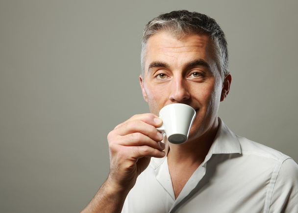 man drinking a coffee - Zdjęcie, obraz