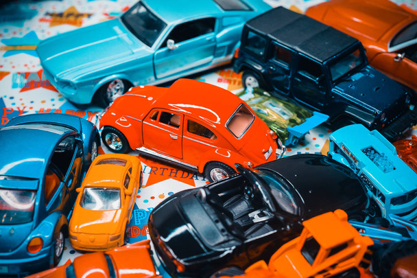 Toy voitures cadeau d'anniversaire
 - Photo, image