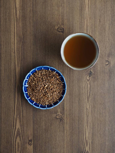 Азіатський традиційний чай з ячменю - Фото, зображення