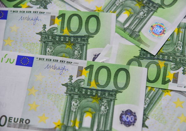Notas de euro (100 EUR
) - Foto, Imagem