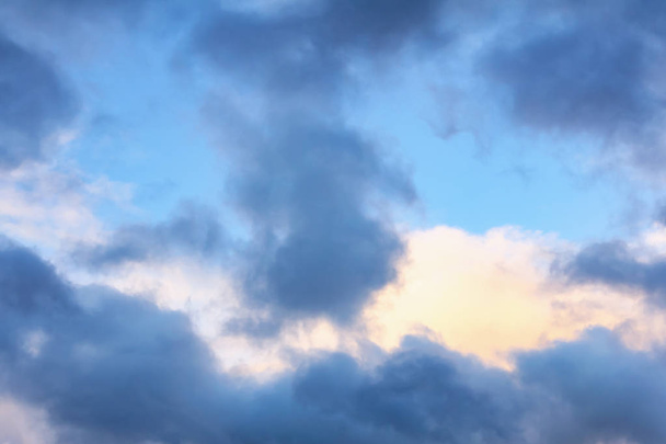 Beautiful cumulus clouds in the blue sky on a summer day - Фото, зображення