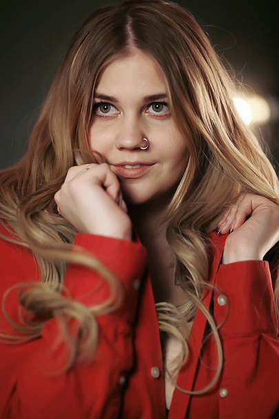 modest sexy young model / adult girl posing in studio, beautiful blonde - Foto, Imagem