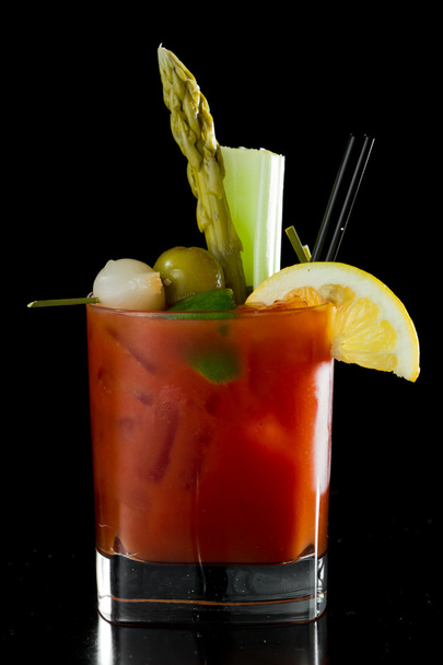 Bloody Mary cokatil - Foto, afbeelding