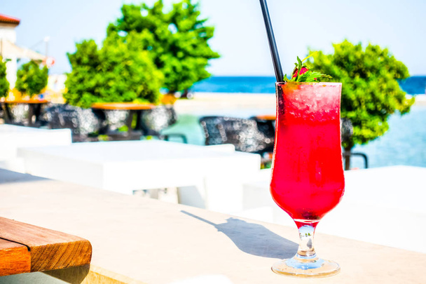 Cocktails an der Strandbar - Foto, Bild
