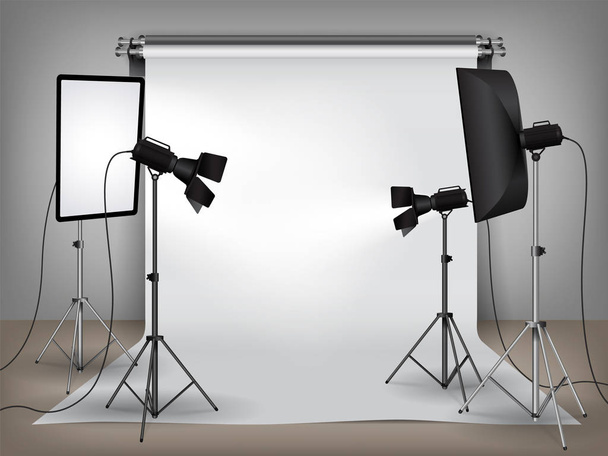 Estúdio de fotografia realista configurado com equipamento de iluminação e fundo branco
 - Vetor, Imagem