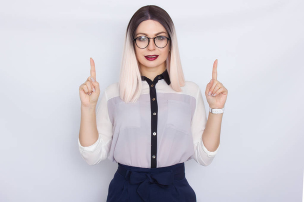 Image of beautiful business woman wearing glasses - Fotoğraf, Görsel