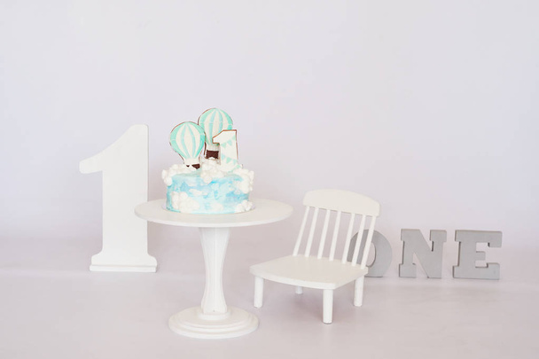 誕生日 1 年ケーキ スマッシュの装飾 - 写真・画像