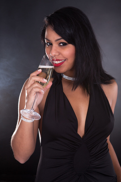 Woman Holding Glass Of Champagne - Φωτογραφία, εικόνα