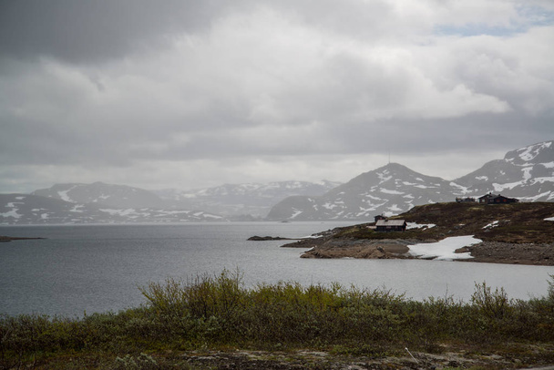 Mountain road by the Gaular river in Norway - Fotografie, Obrázek