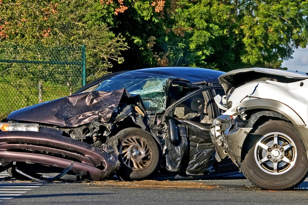 nehoda dvou vozidel - Fotografie, Obrázek