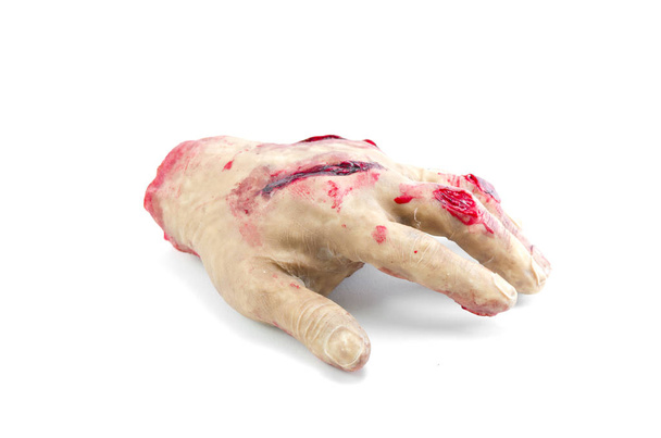 Красная рука ампутирована, детали украшения Хэллоуина, реализм и страх, насилие
 - Фото, изображение