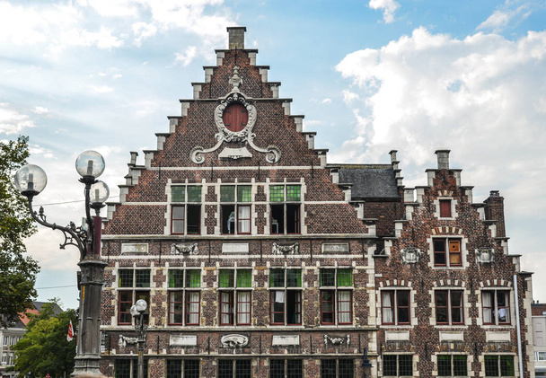 Antichi edifici a Gent, Belgio
  - Foto, immagini
