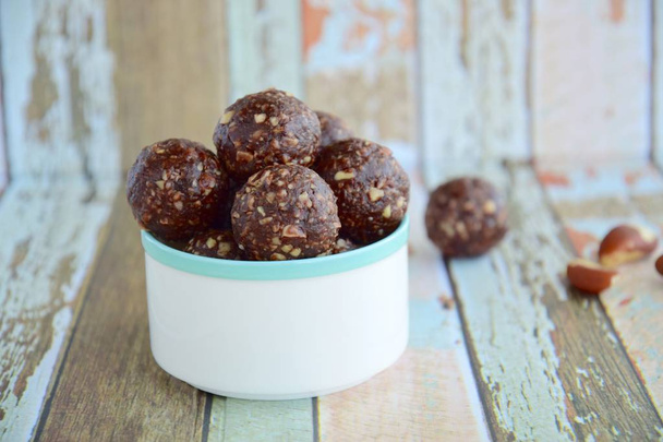 Healthy organic brazil nut coconut chocolate energy balls - Foto, Imagen