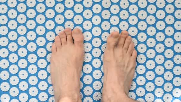 Acupuncture Massage Mat And Barefoot Male Feet, Top View - Filmagem, Vídeo