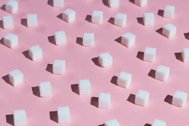 geometric composition of cubes of sugar - Foto, afbeelding