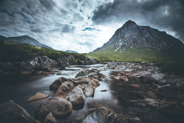 Beautiful river mountain landscape scenery in Glen Coe, Scottish - Fotoğraf, Görsel