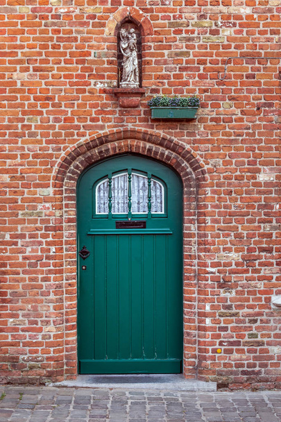 Двери и окна Европы
 - Фото, изображение