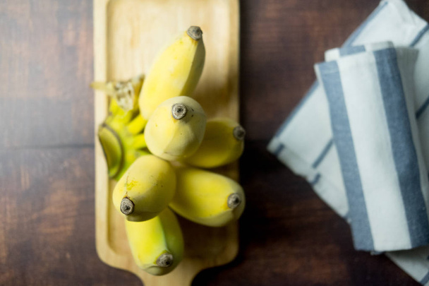Куча свежих бананов
 - Фото, изображение