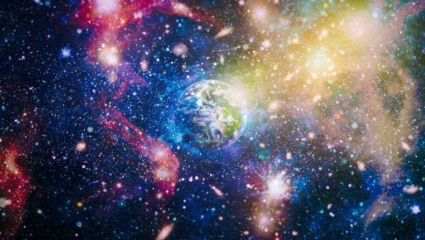 Terra, galáxia e sol.planetas, estrelas e galáxias no espaço exterior mostrando a beleza da exploração espacial. Elementos desta imagem fornecidos pela NASA
 - Foto, Imagem