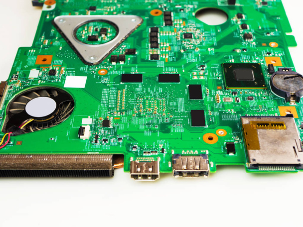 zelené elektronická deska s komponentami - Fotografie, Obrázek