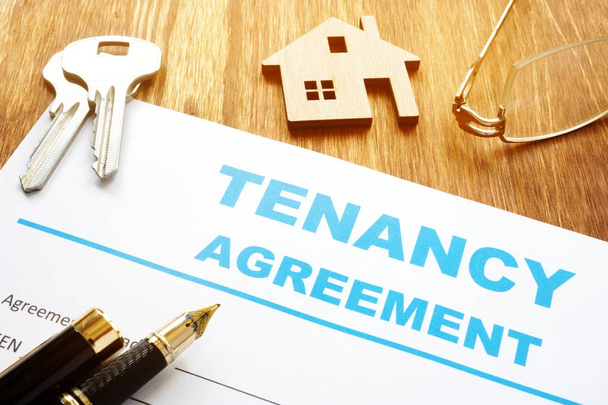 Tenancy agreement for rental lease and keys. - Photo, Image