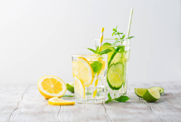 Infuze voda s čerstvých citrusových plodů a LED - Fotografie, Obrázek