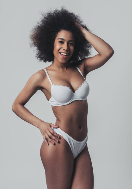 Afro American woman in lingerie - Φωτογραφία, εικόνα
