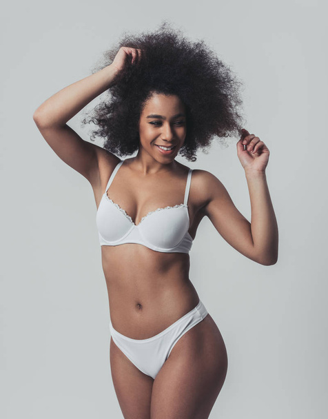 Afro American woman in lingerie - Fotoğraf, Görsel