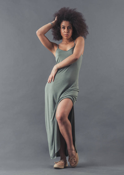 Afro American woman in dress - Фото, зображення