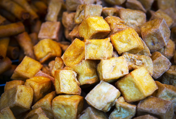 Gefrituurde tofu. Thais eten. - Foto, afbeelding
