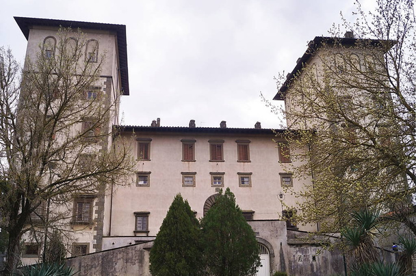 villa ambrogiana ehemaliges psychiatrisches gerichtskrankenhaus, montelupo fiorentino, toskana, italien - Foto, Bild