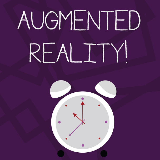 Piszę notatkę z Augmented Reality. Biznesowe zdjęcie pokazujące interaktywne doświadczenie środowiska świata rzeczywistym Kolorowe Runda Analog Two Bell Alarm Desk Zegar z Sekundy Ręczne zdjęcie. - Zdjęcie, obraz