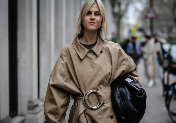 ロンドンファッションウィークストリート街16フェブライオ2019 - 写真・画像