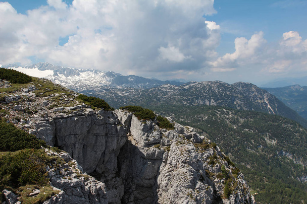 ダッハシュタインのオーストリアアルプスの風景 - 写真・画像