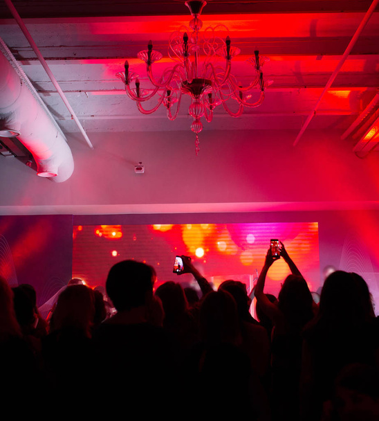 Party disco sziluett DJ emberek - Fotó, kép