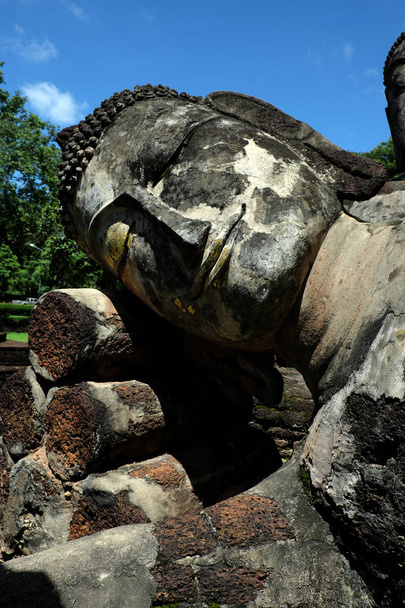 Wat Phra Kaeo Buddha patsaat Historiallinen Park Kamphaeng P
 - Valokuva, kuva