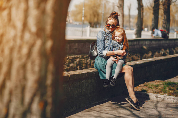 stylish mother with daughter - Fotografie, Obrázek