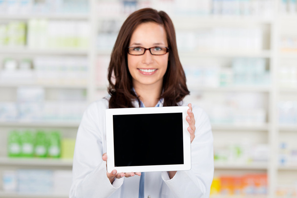 Digital tablet computer in pharmacy - Фото, зображення