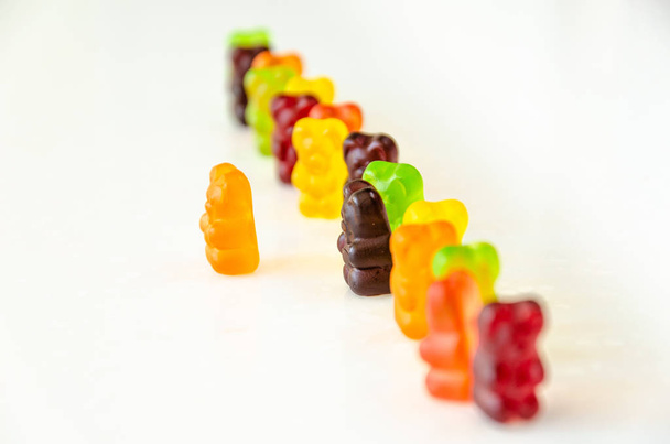 Multicolore caramelle gelatina orsetti gommosi
 - Foto, immagini