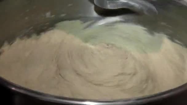 Processo de amassamento de massa de máquina para pão orgânico não-OGM sem enchimentos e conservantes
. - Filmagem, Vídeo