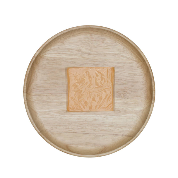 queijo de fatia colocado na placa de madeira - caminho de recorte
  - Foto, Imagem