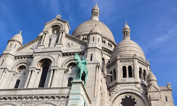 Basílica do Sagrado Coração (Sacre Coeur) em Paris França
 - Foto, Imagem