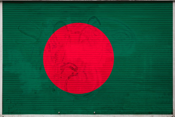 Lähikuva vanhan metallimuurin kanssa lippu Bangladeshin. Käsite Bangladesh vienti-tuonti, tavaroiden varastointi ja kansallinen toimitus. Lippu grunge tyyliin
 - Valokuva, kuva