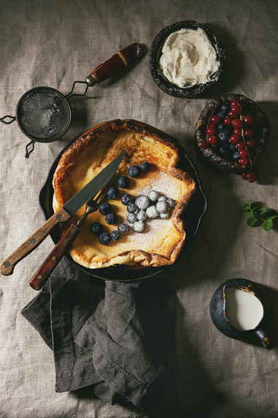 Dutch baby with berries - Photo, Image
