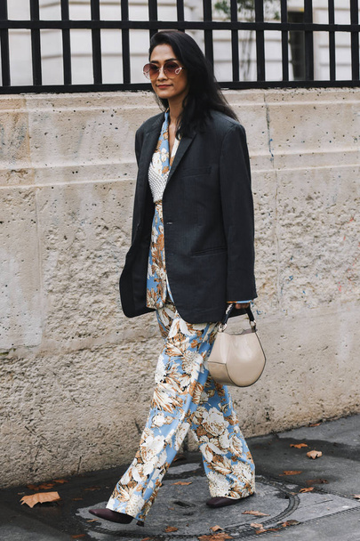Paris, France - March 02, 2019: Street style outfit -  before a fashion show during Paris Fashion Week - PFWFW19 - Photo, image